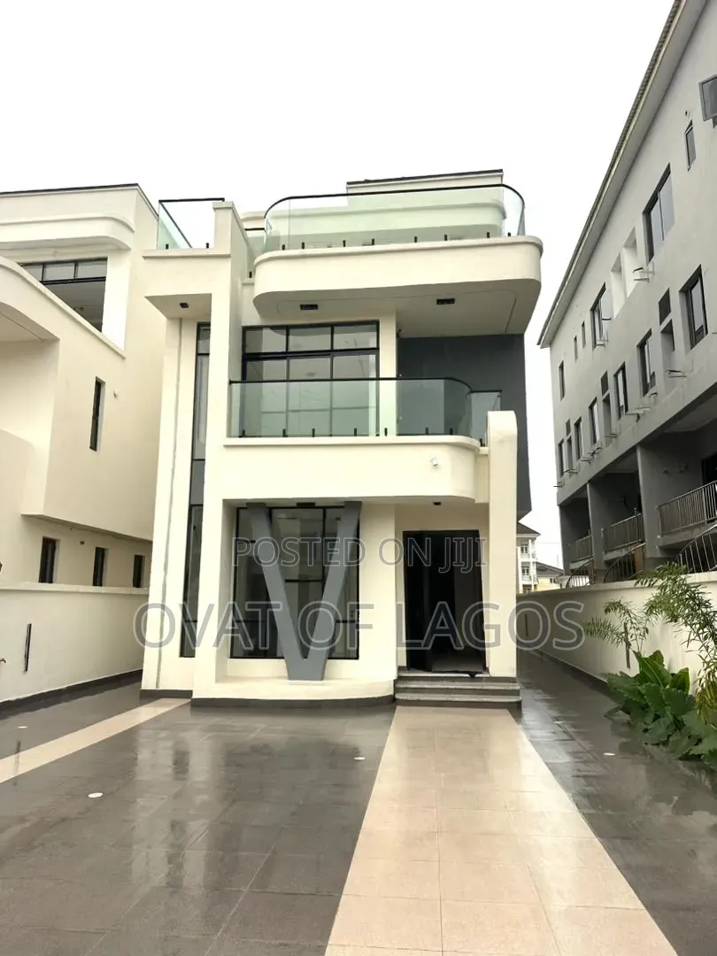 5bdrm Duplex in Lekki Phase 1 for sale