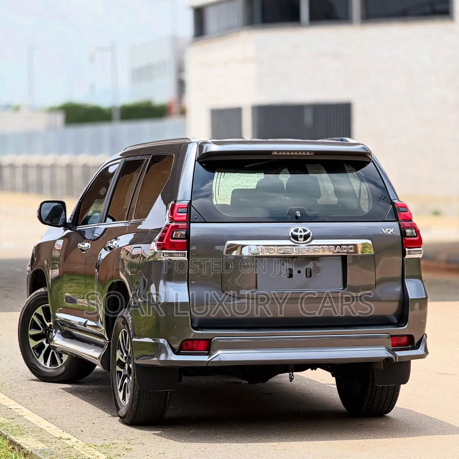 New Toyota Land Cruiser Prado 4.0 2023 Gray