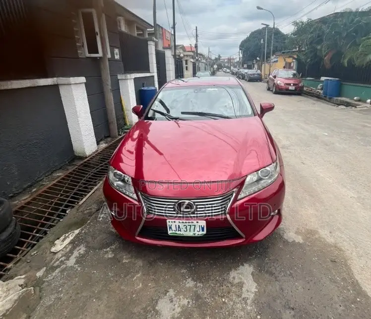 Lexus ES 350 FWD 2014 Red