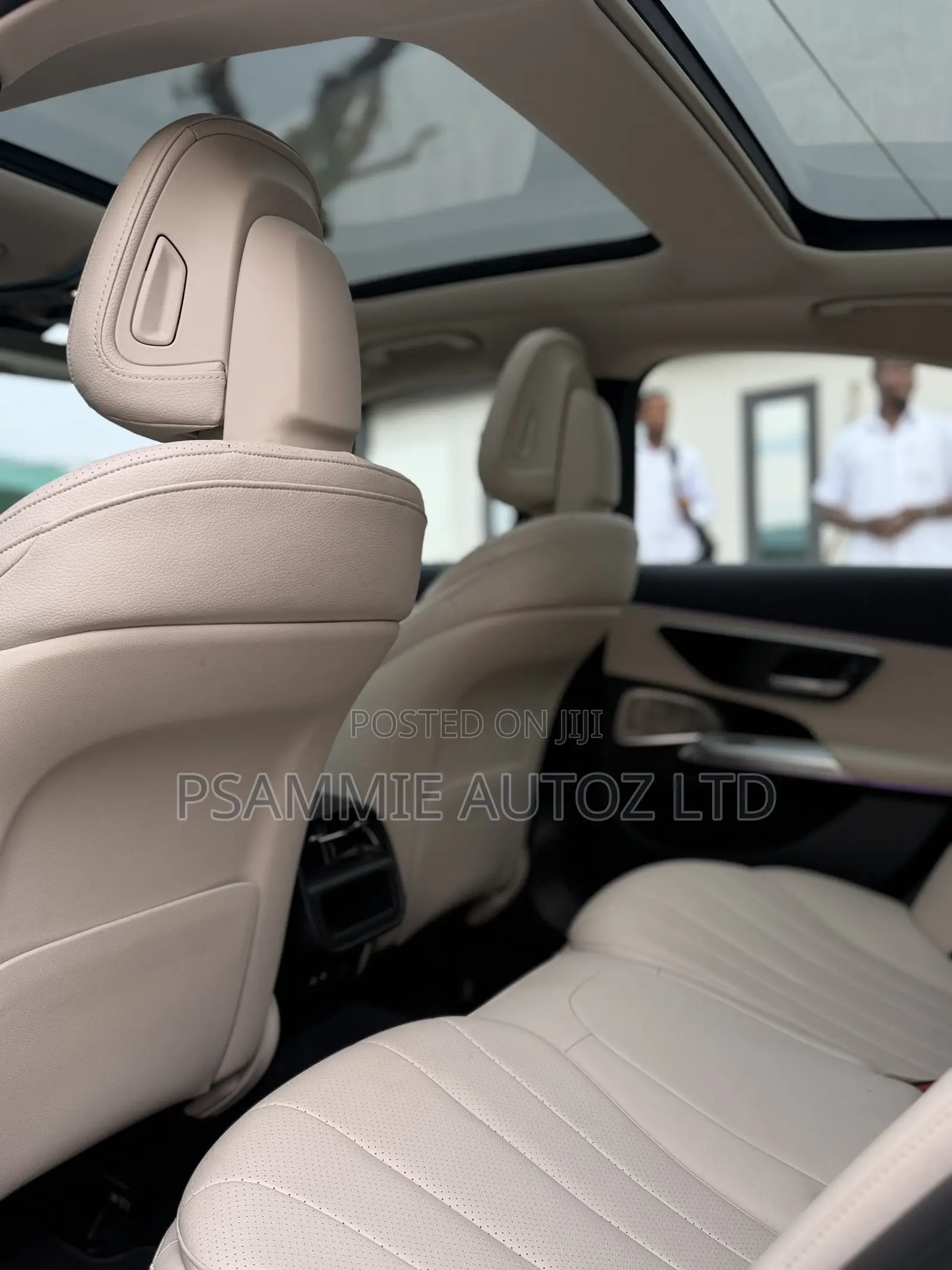 Mercedes-Benz E350 2024 Green