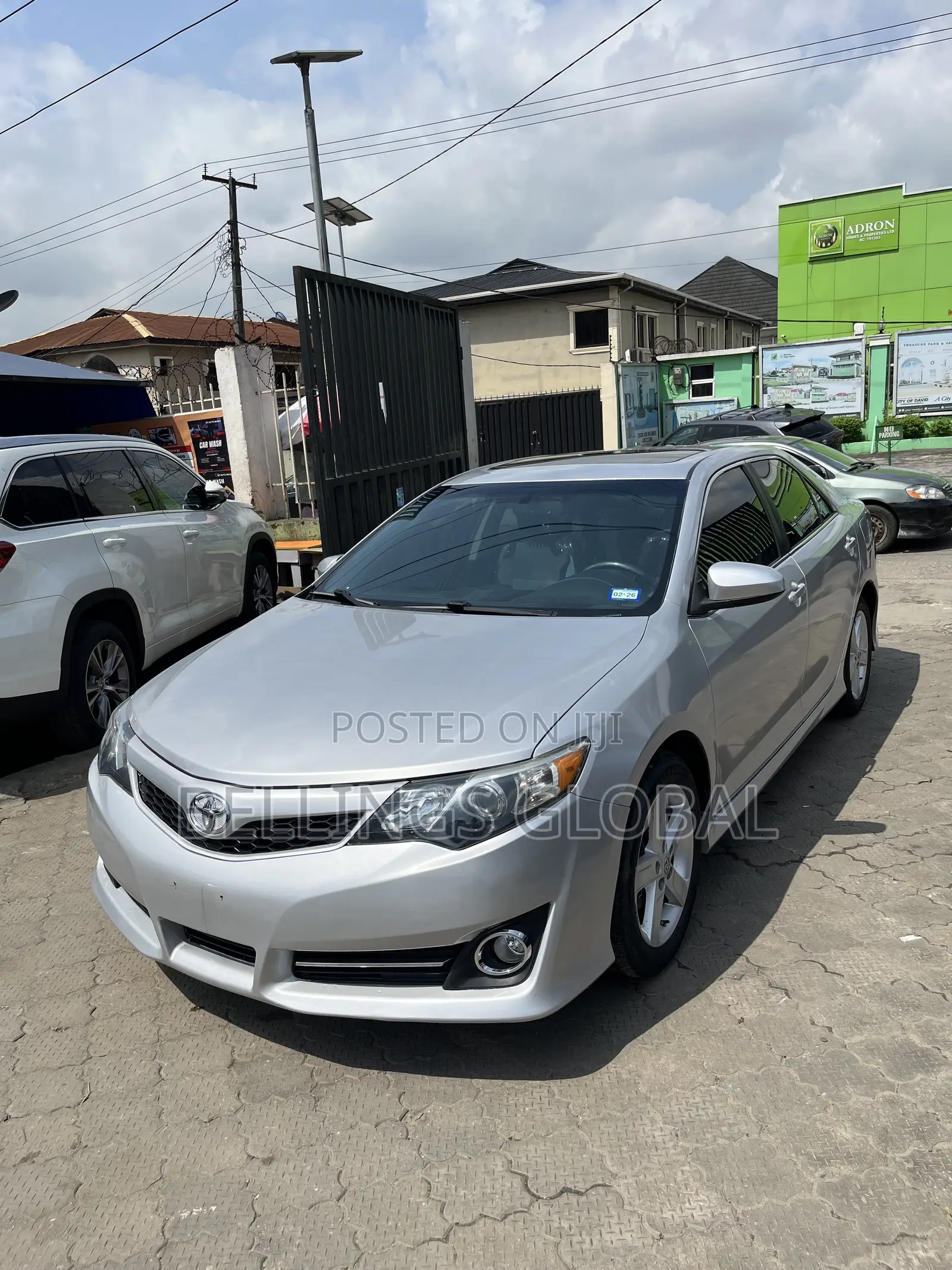 Toyota Camry LE 4dr Sedan (2.5L 4cyl 6A) 2012 Silver