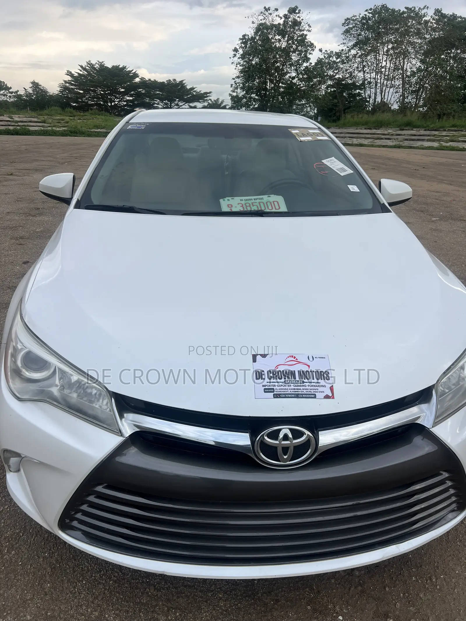 Toyota Camry XLE 4dr Sedan (2.5L 4cyl 6A) 2015 White