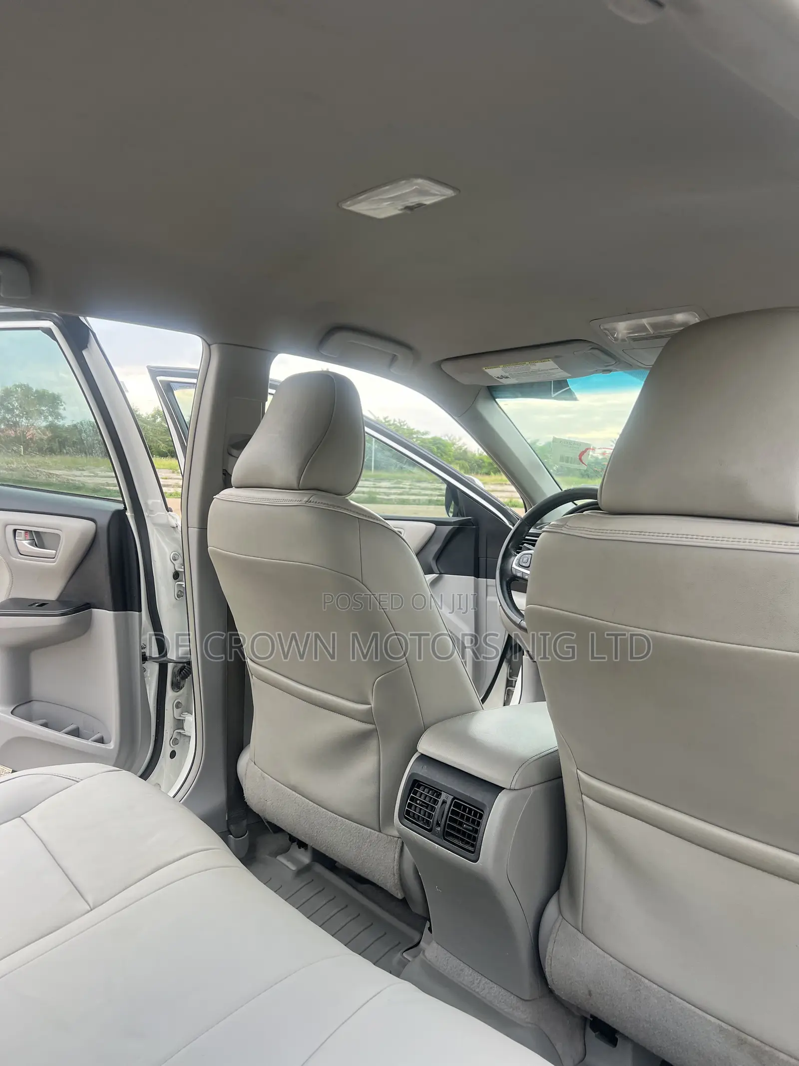 Toyota Camry XLE 4dr Sedan (2.5L 4cyl 6A) 2015 White