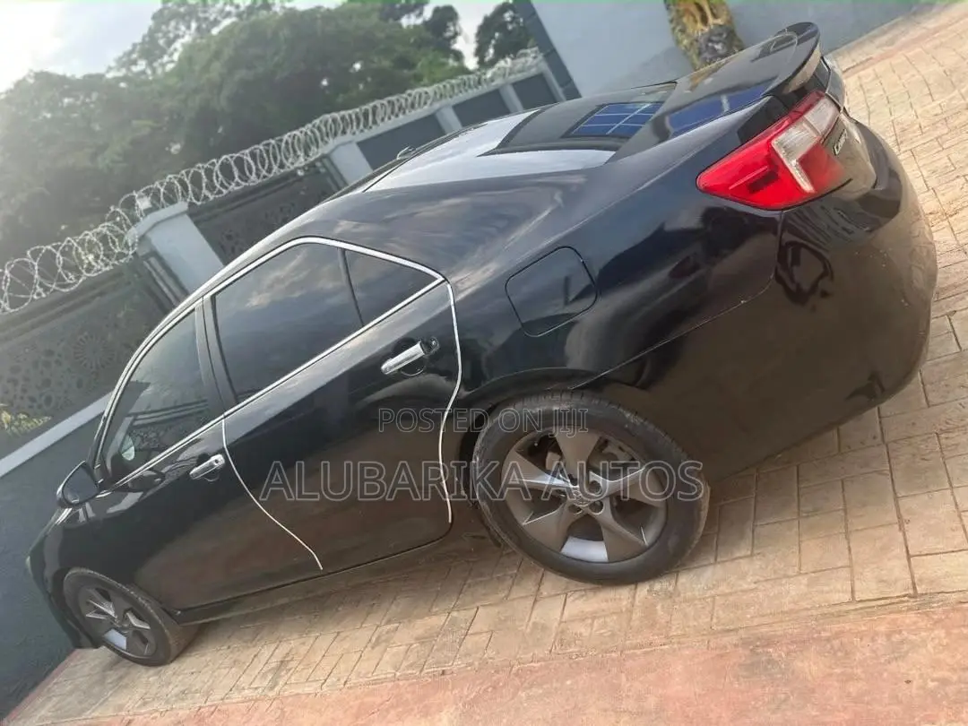 Toyota Camry 2013 Black
