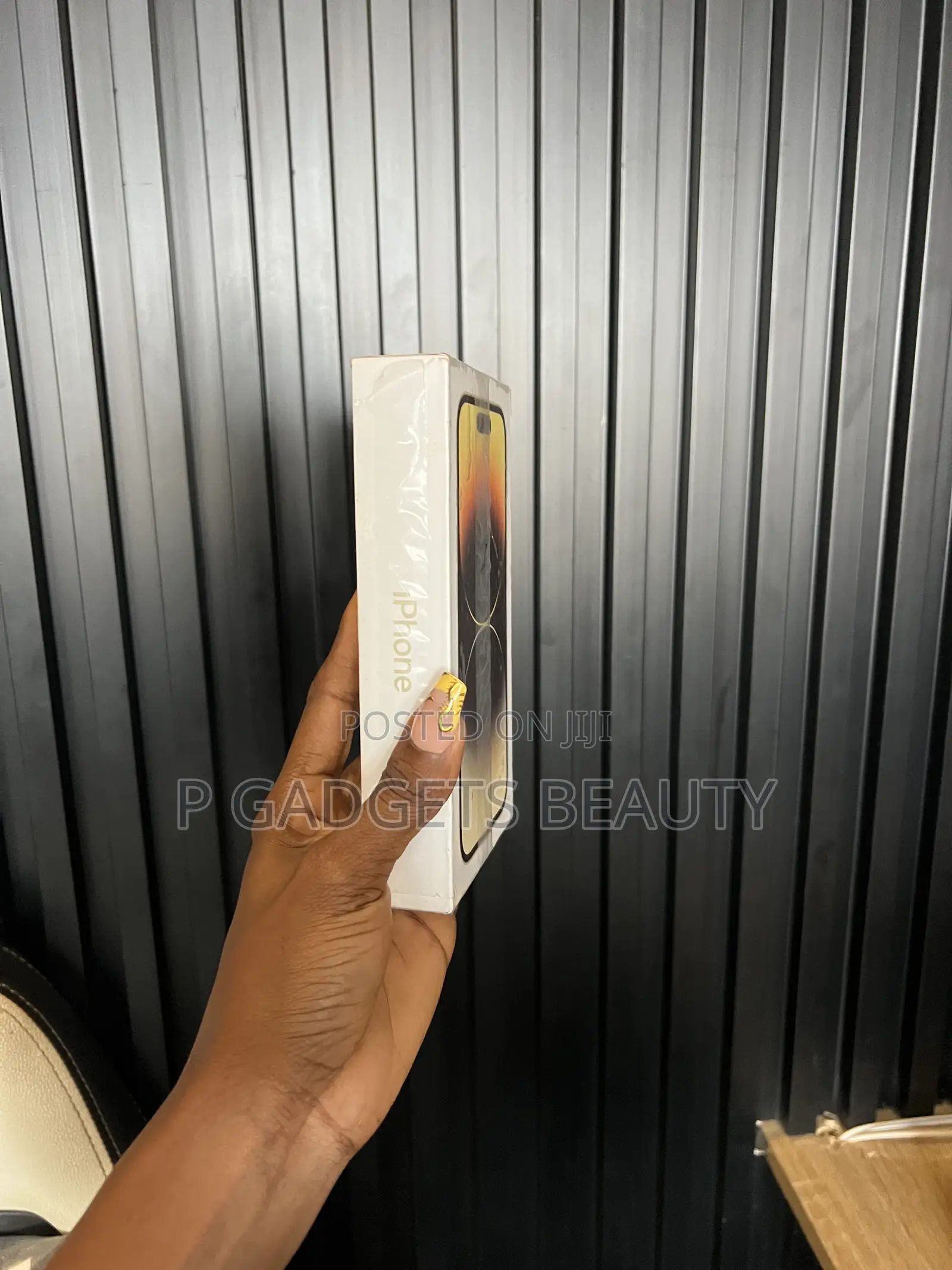 New Apple iPhone 14 Pro 256 GB Gold