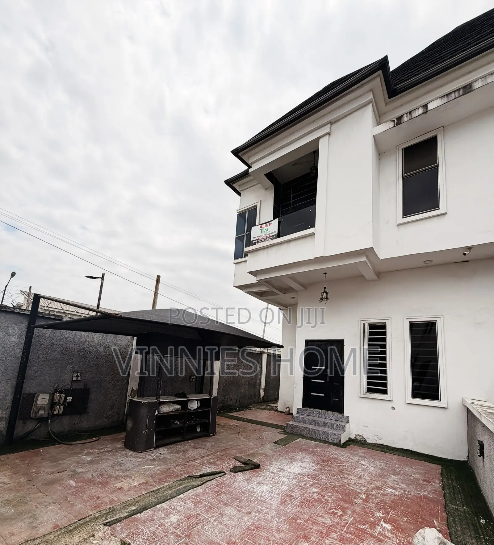 4bdrm Duplex in Lekki Phase 1 for rent