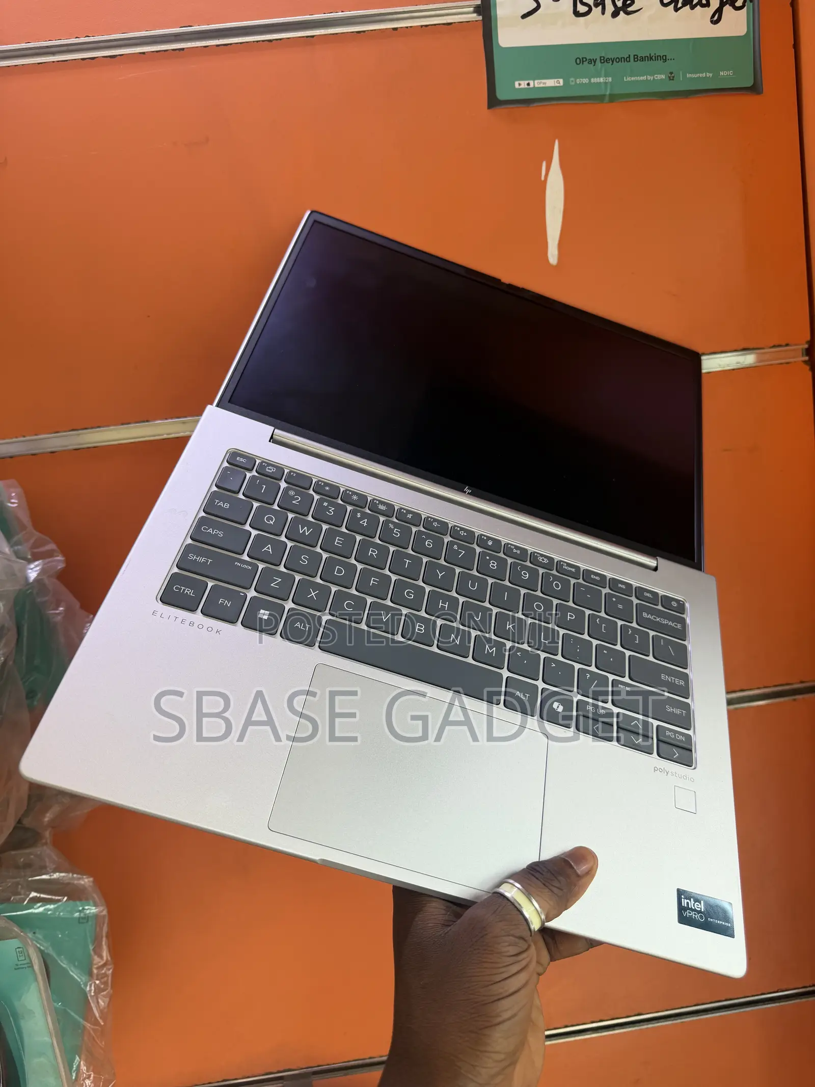 Laptop HP EliteBook 640 G11 16GB Intel Core Ultra 7 SSD 512GB