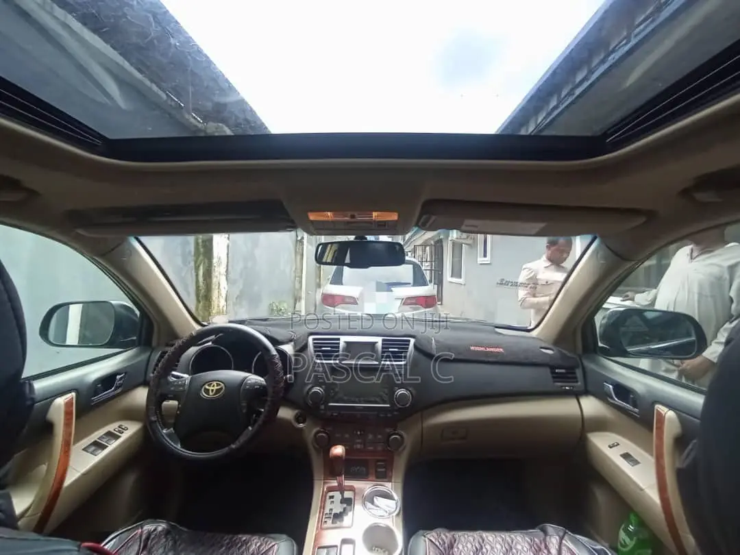 Toyota Highlander V6 2009 Black