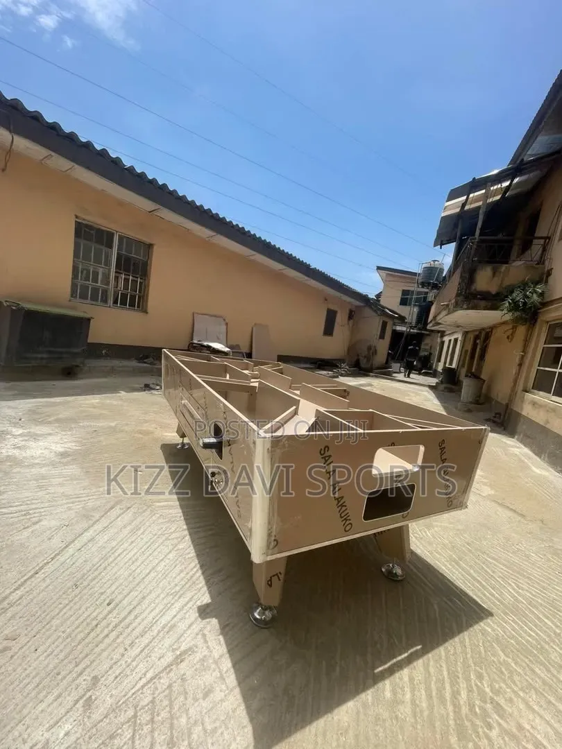 Marble and Coin Snooker Board With Accessories