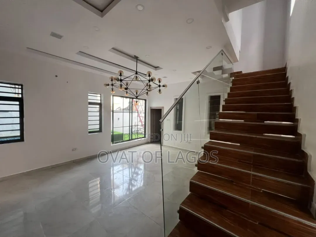 4bdrm Duplex in Ado / Ajah for sale