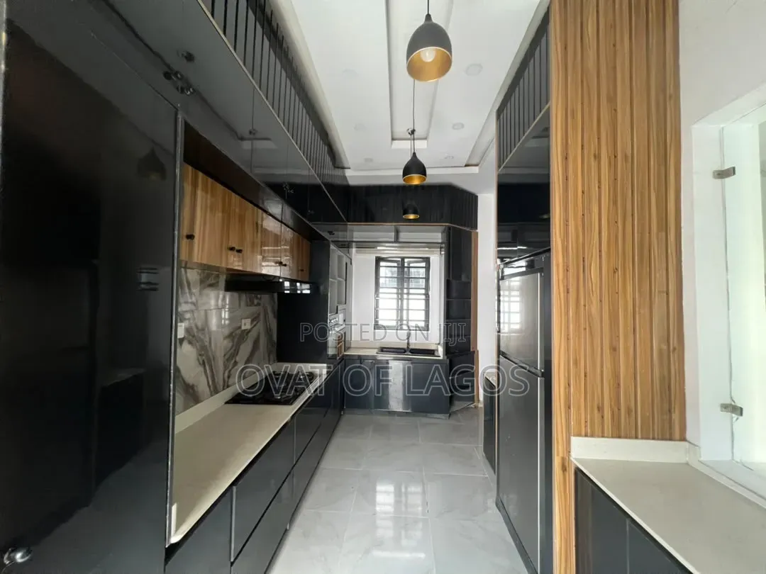 4bdrm Duplex in Ado / Ajah for sale
