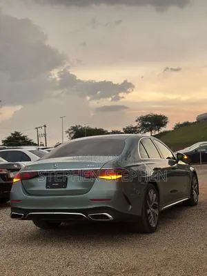 Mercedes-Benz E350 2024 Green