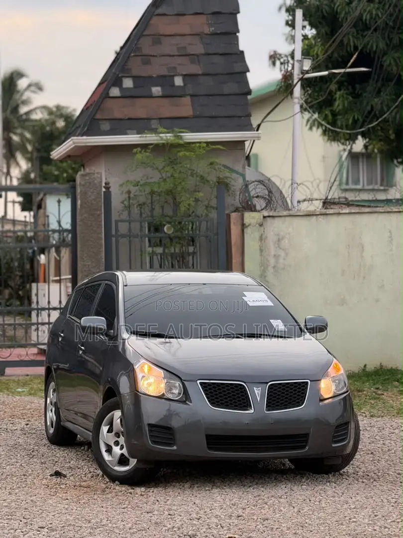 Pontiac Vibe 2009 Gray