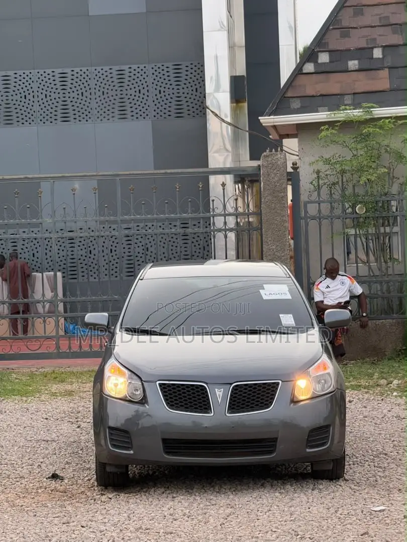 Pontiac Vibe 2009 Gray