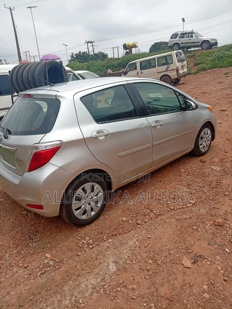 Toyota Yaris 2010 Gold