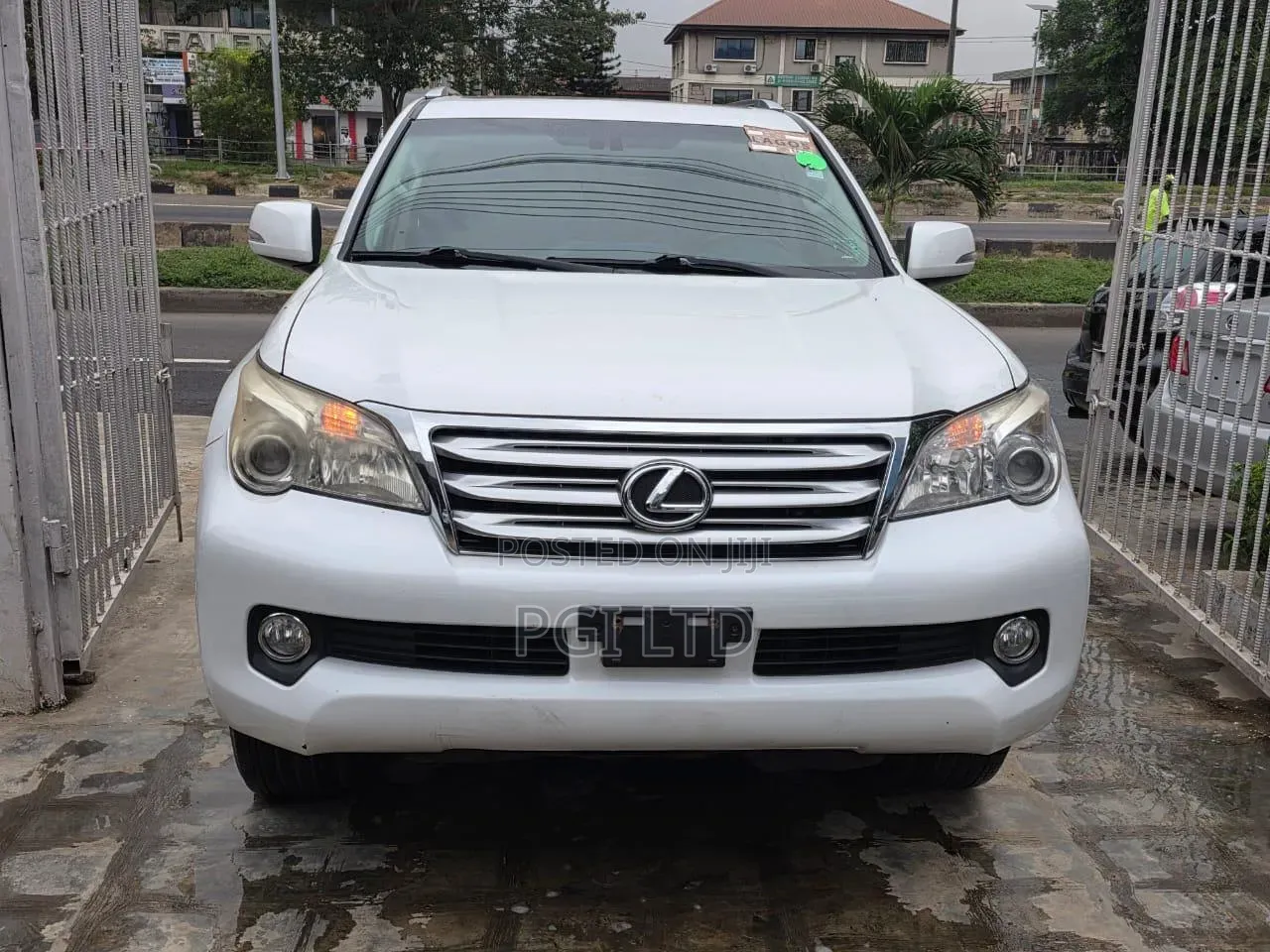 Lexus GX 2013 White