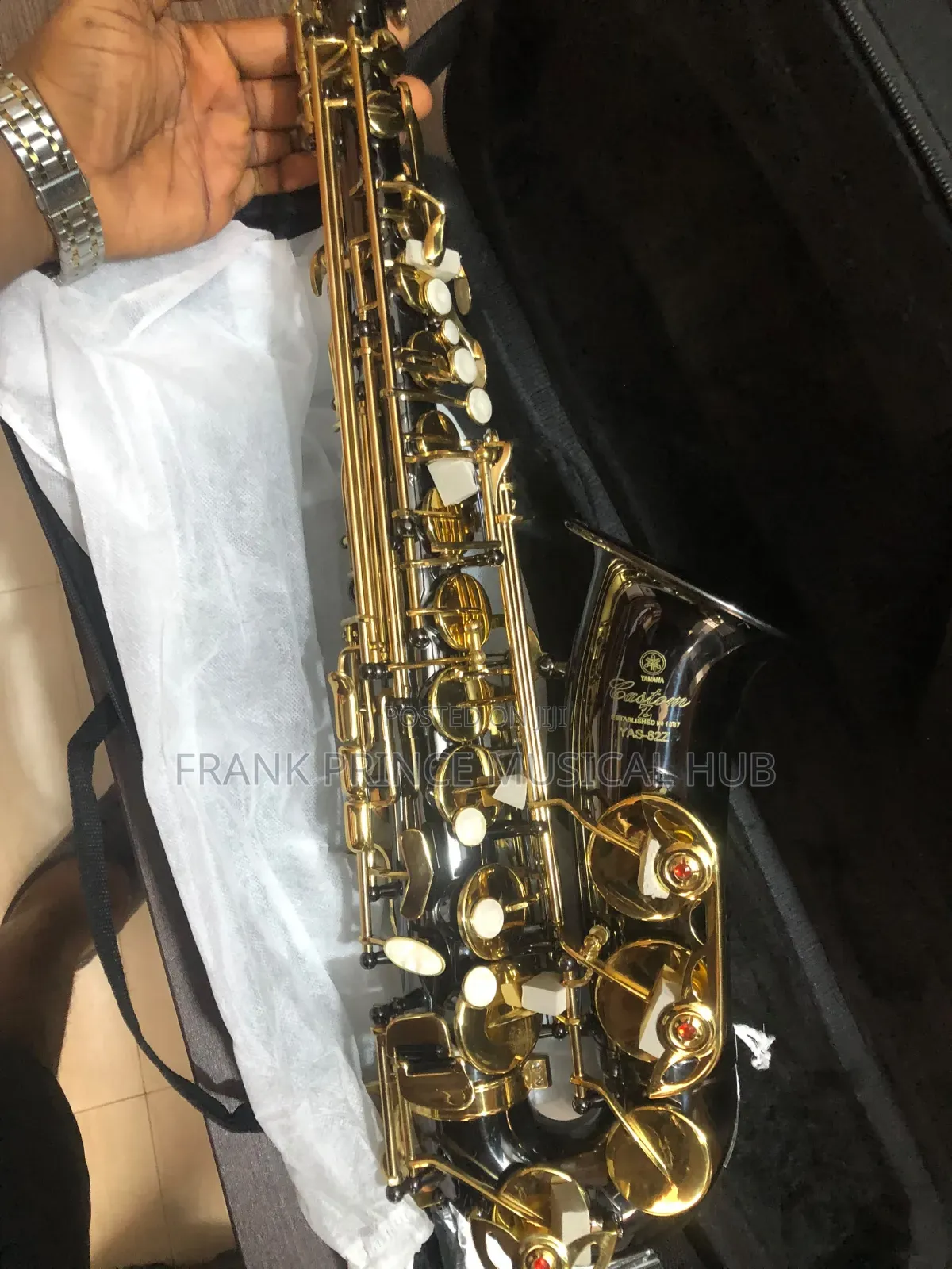 Yamaha Custom Z Alto Saxophone (YAS-82Z) - Black Lacquer Gold Keys