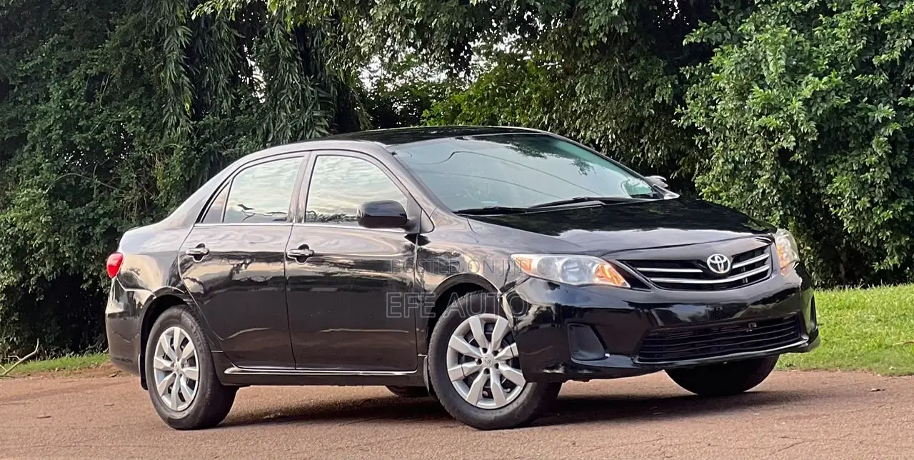 Toyota Corolla 2013 Black