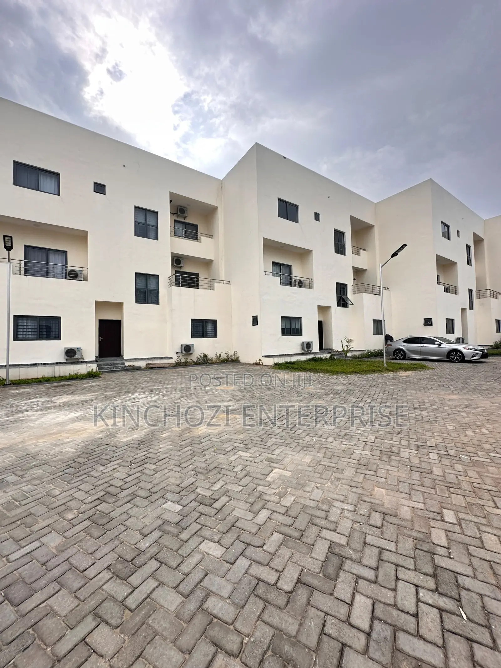 4bdrm Duplex in Ikate Lekki for rent