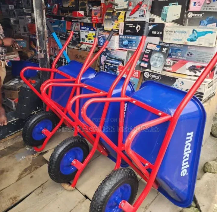 Heavy Duty Wheelbarrow