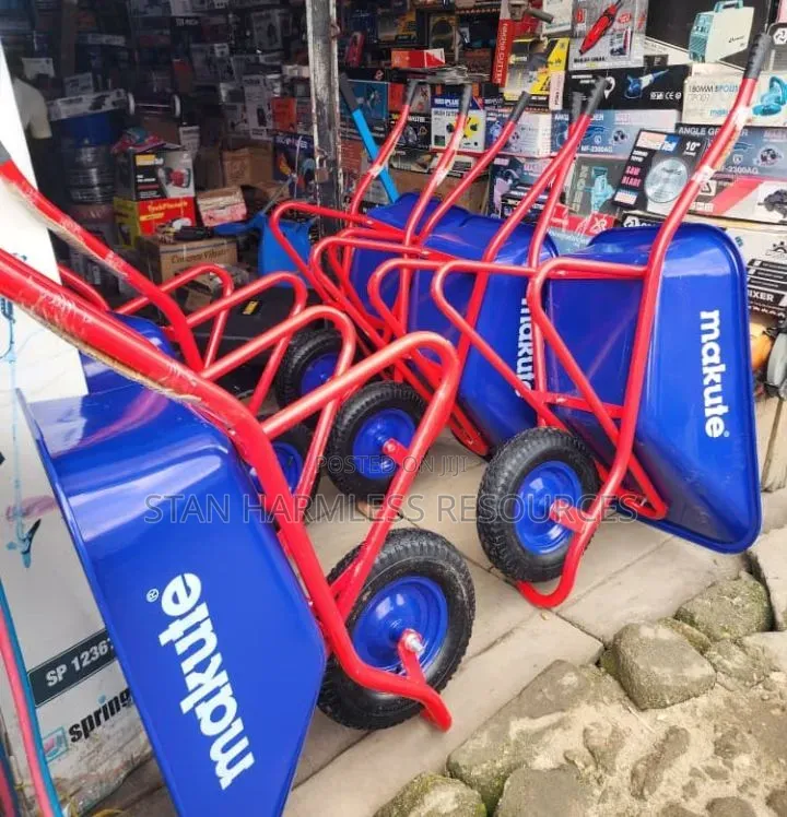 Heavy Duty Wheelbarrow
