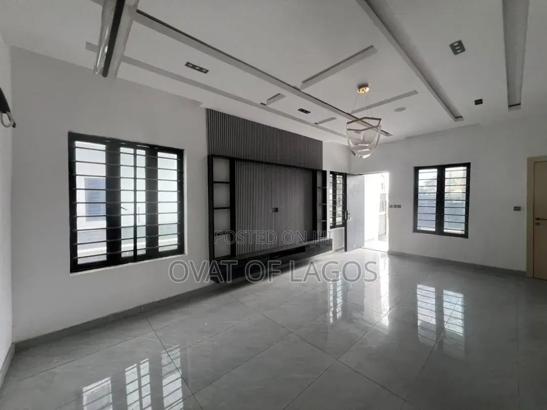 4bdrm Duplex in Ado / Ajah for sale