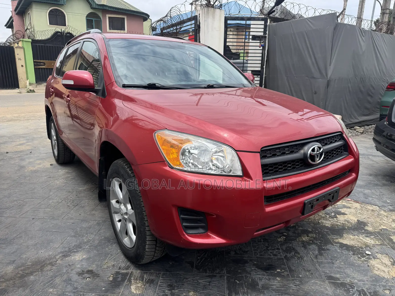 Toyota RAV4 2010 Red