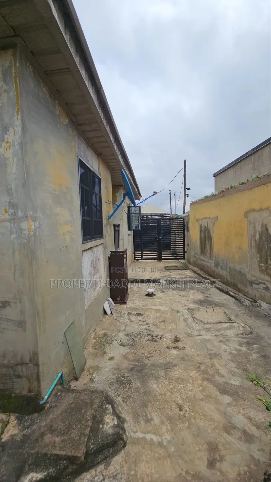 3bdrm Bungalow in Ikola, Ipaja for sale