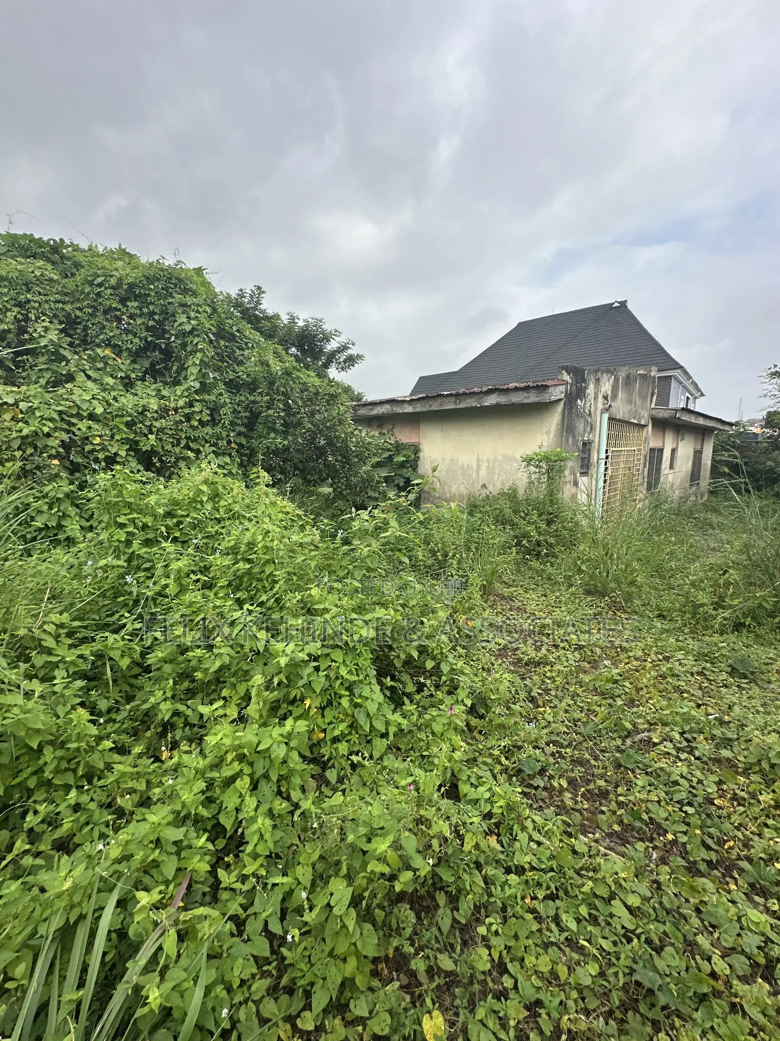 3bdrm Bungalow in Olubadan Estate,, Iwo Road for sale