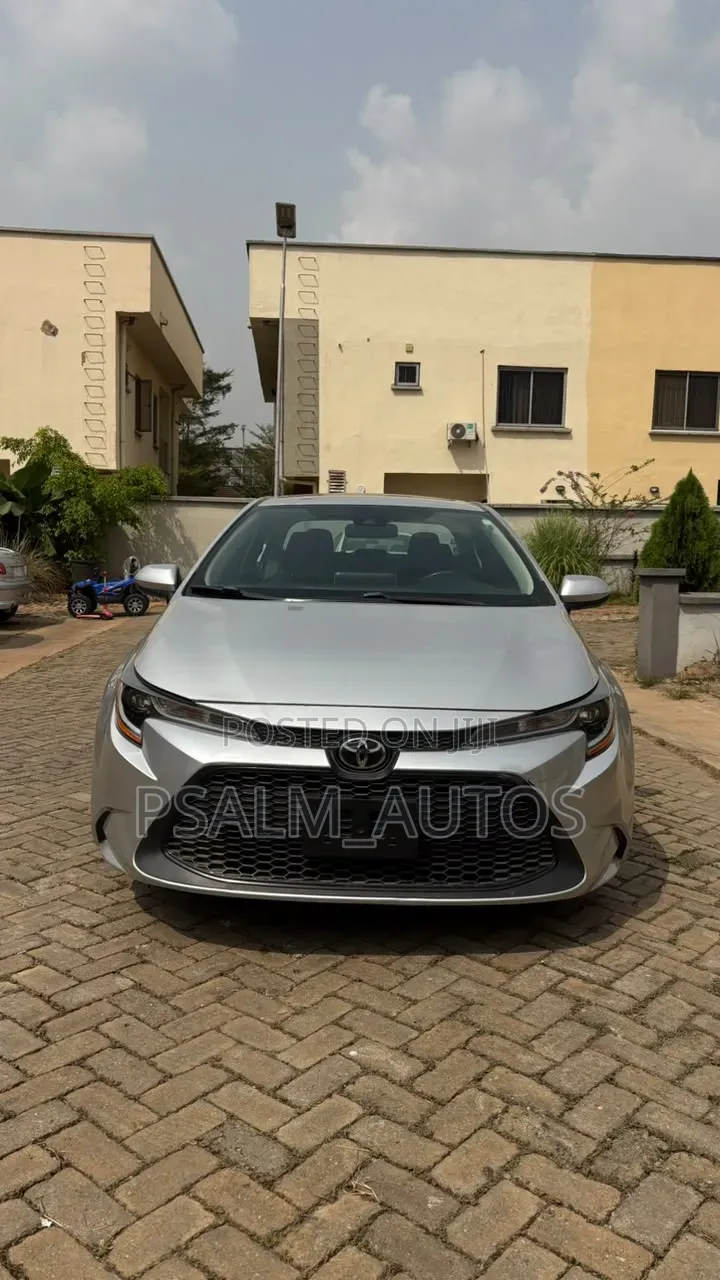 Toyota Corolla 2019 Silver