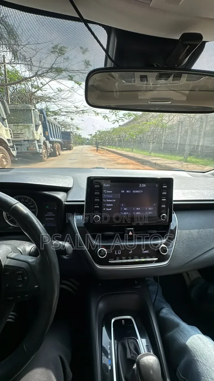 Toyota Corolla 2019 Silver