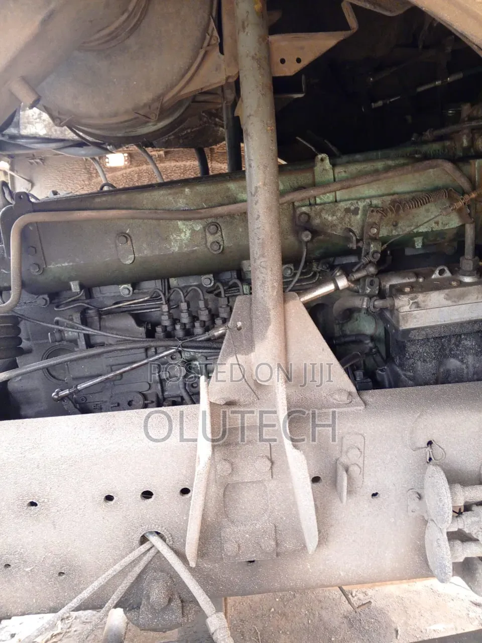Howo Tractor Head 6 Tyres