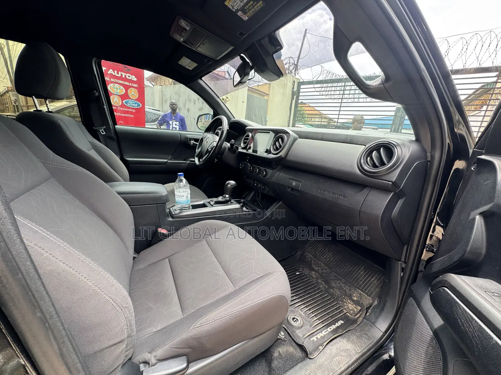 Toyota Tacoma 2018 Black