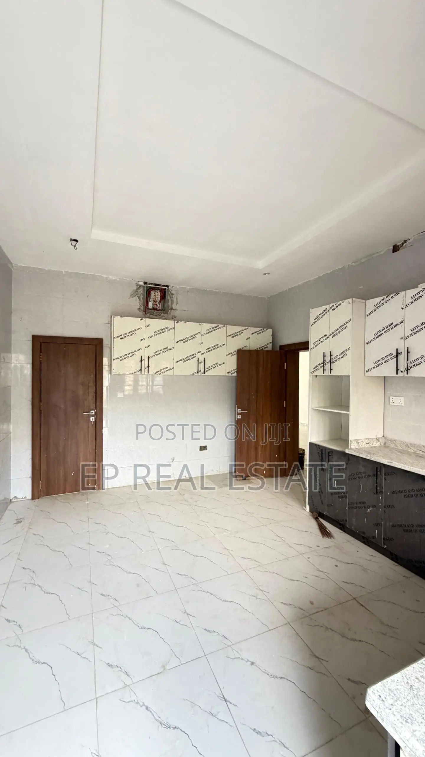 4bdrm House in Idu for sale