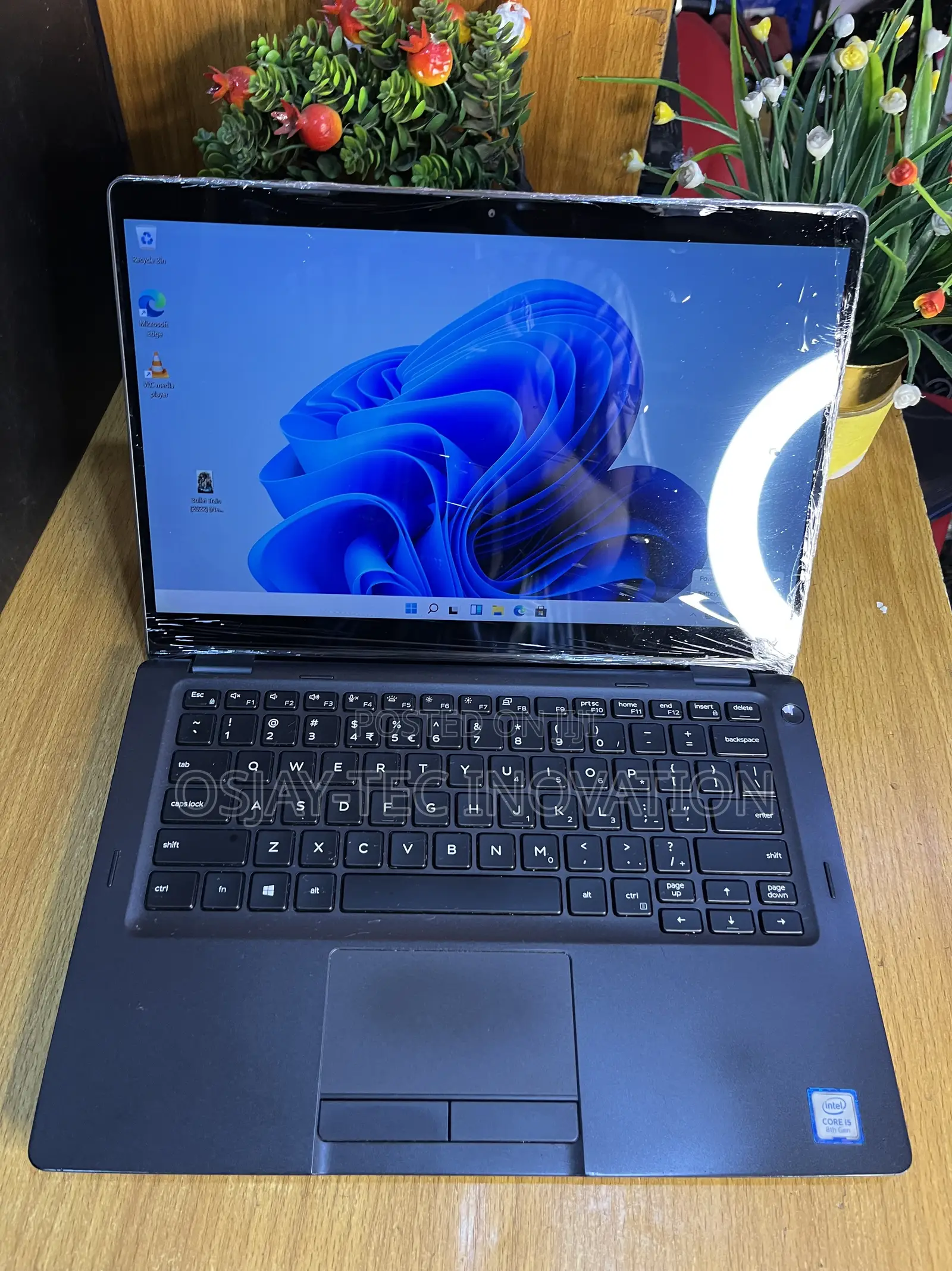 Laptop Dell Latitude 5300 2-in-1 8GB Intel Core i5 SSD 256GB