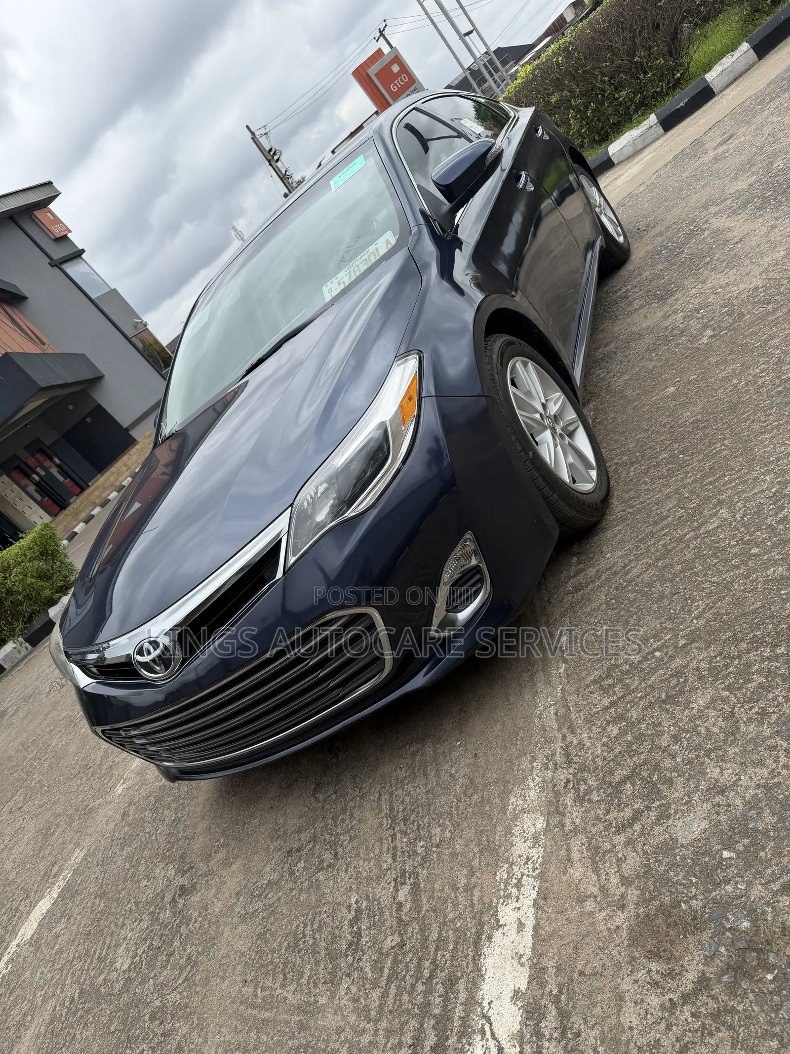 Toyota Avalon XLE 4dr Sedan (3.5L 6cyl 6A) 2015 Blue