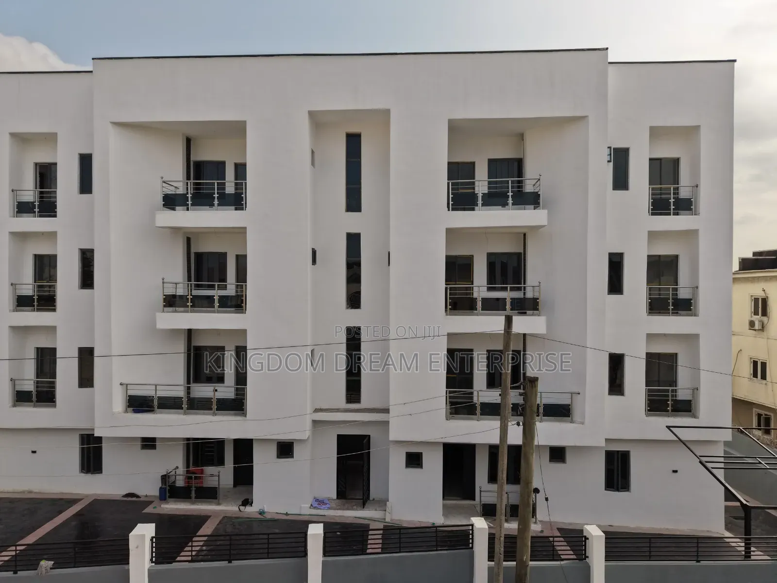 3bdrm Apartment in Gbagada Lagos for rent