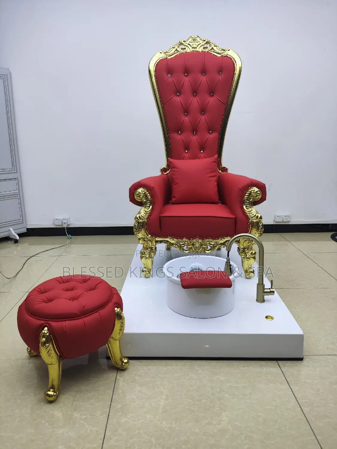Royal Pedicure Chairs With Bowl