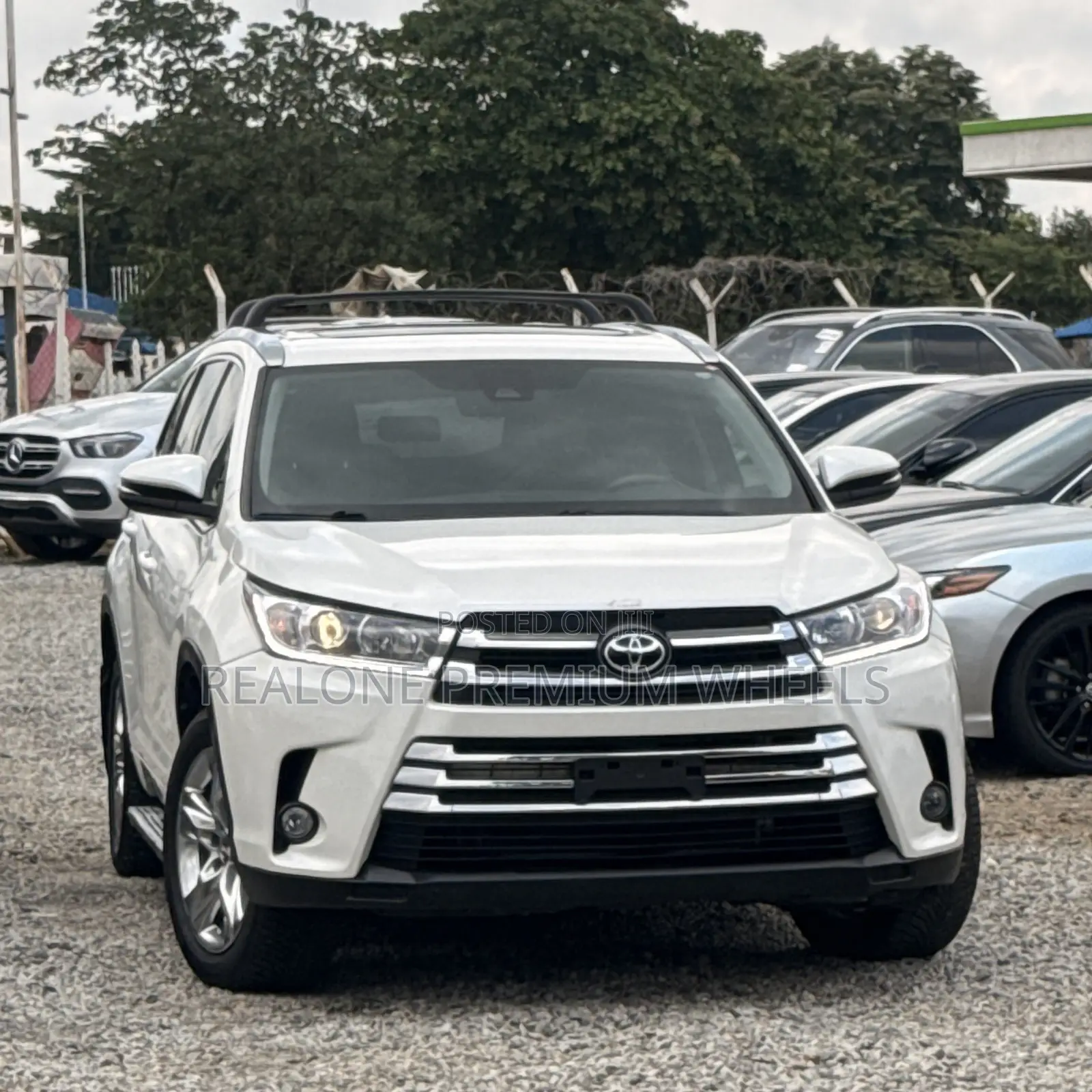 Toyota Highlander Limited 2019 White