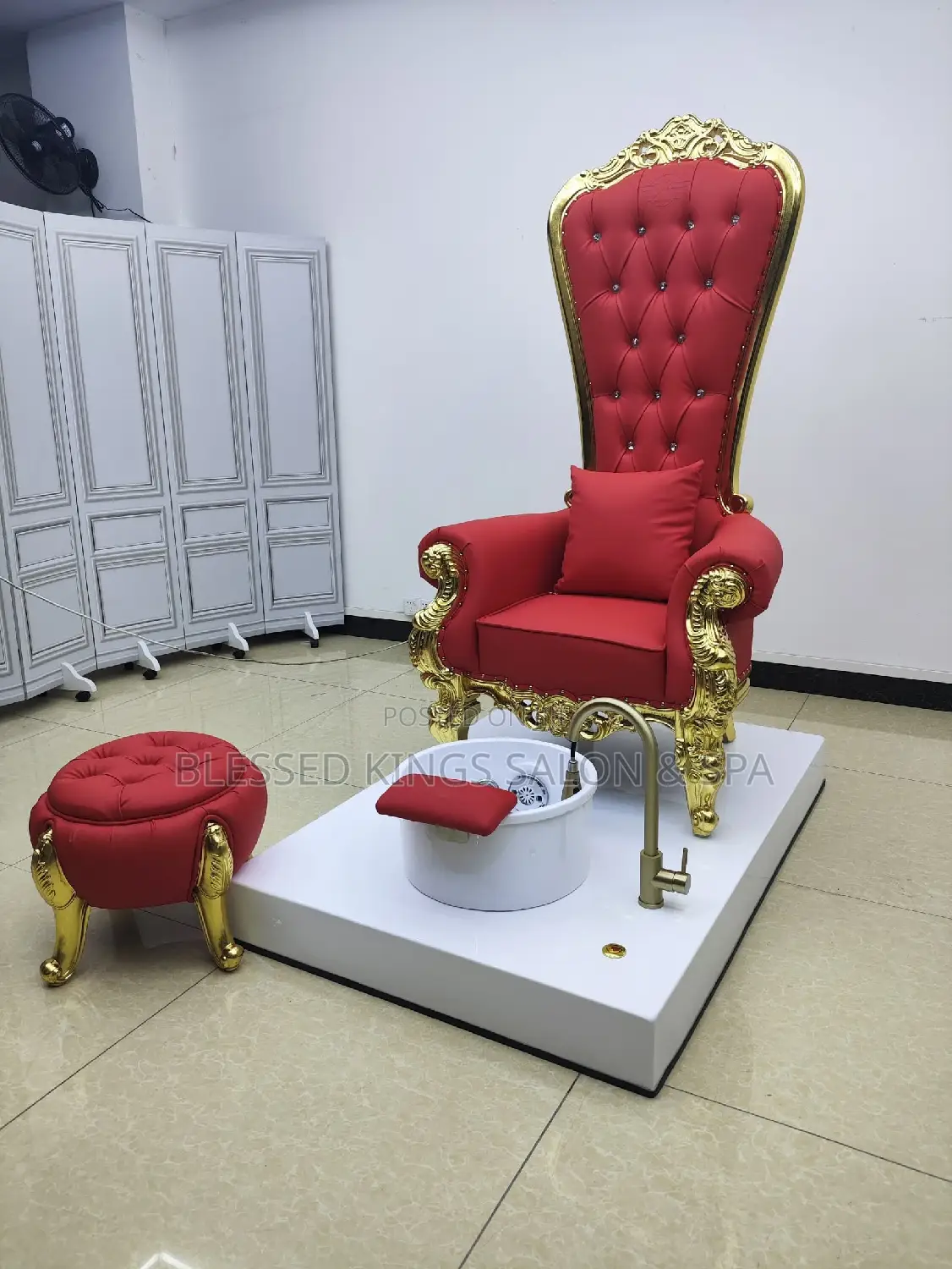 Royal Pedicure Chairs With Bowl