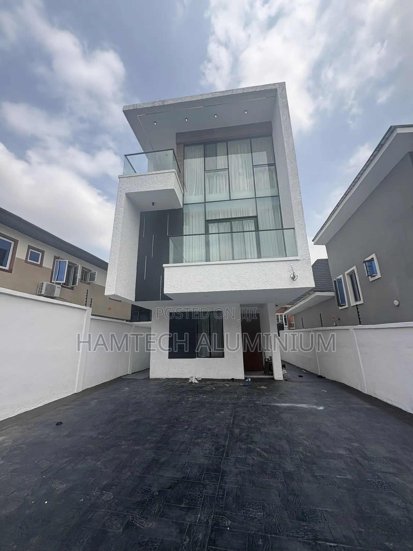 Car Park and Balcony Glass Handrail