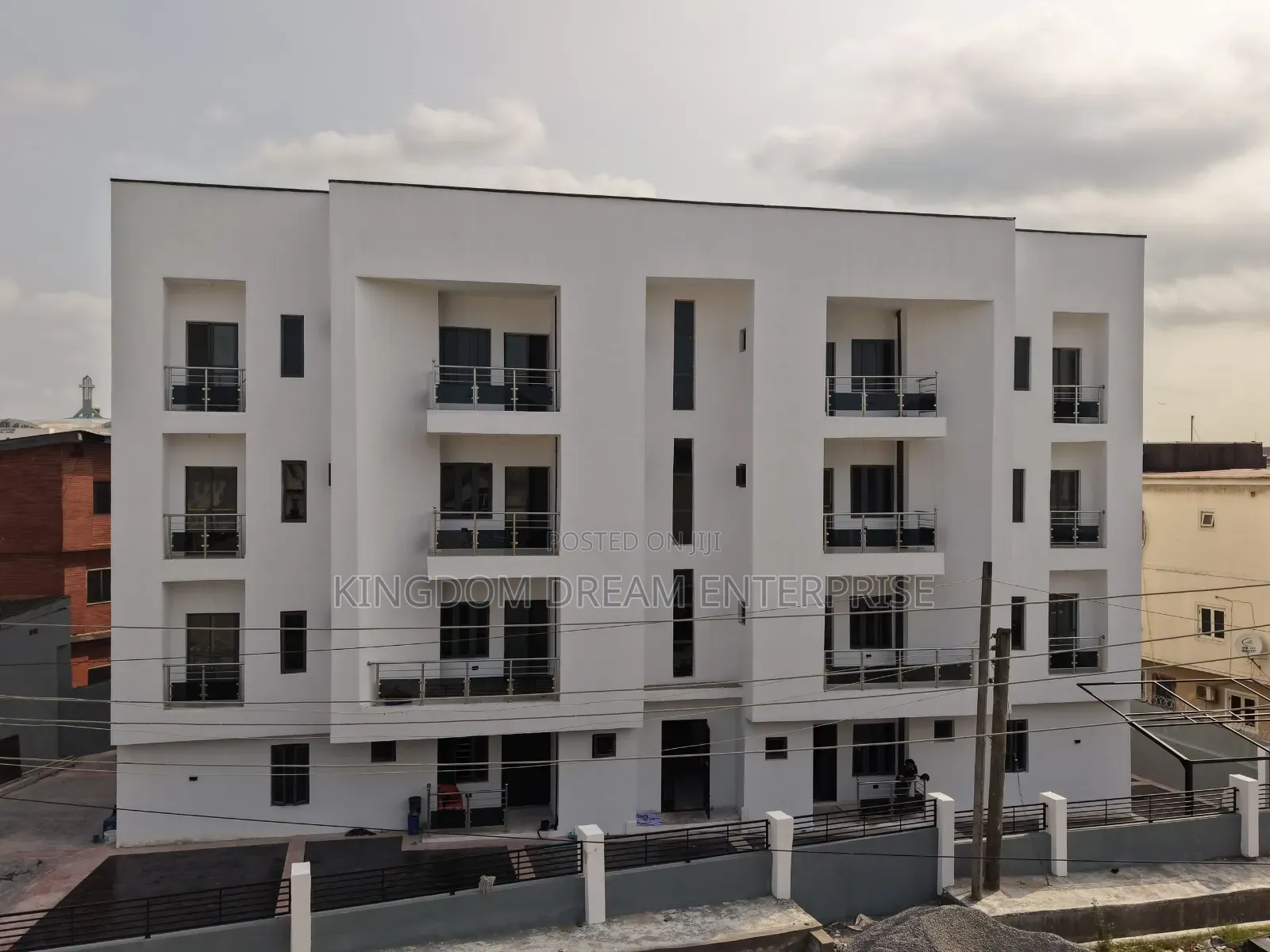 3bdrm Apartment in Gbagada Lagos for sale