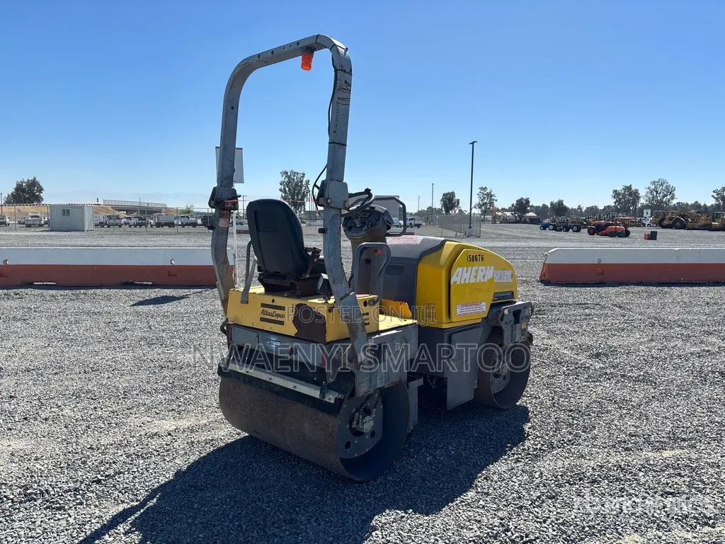 Road Mobile Compacting Roller 3ton