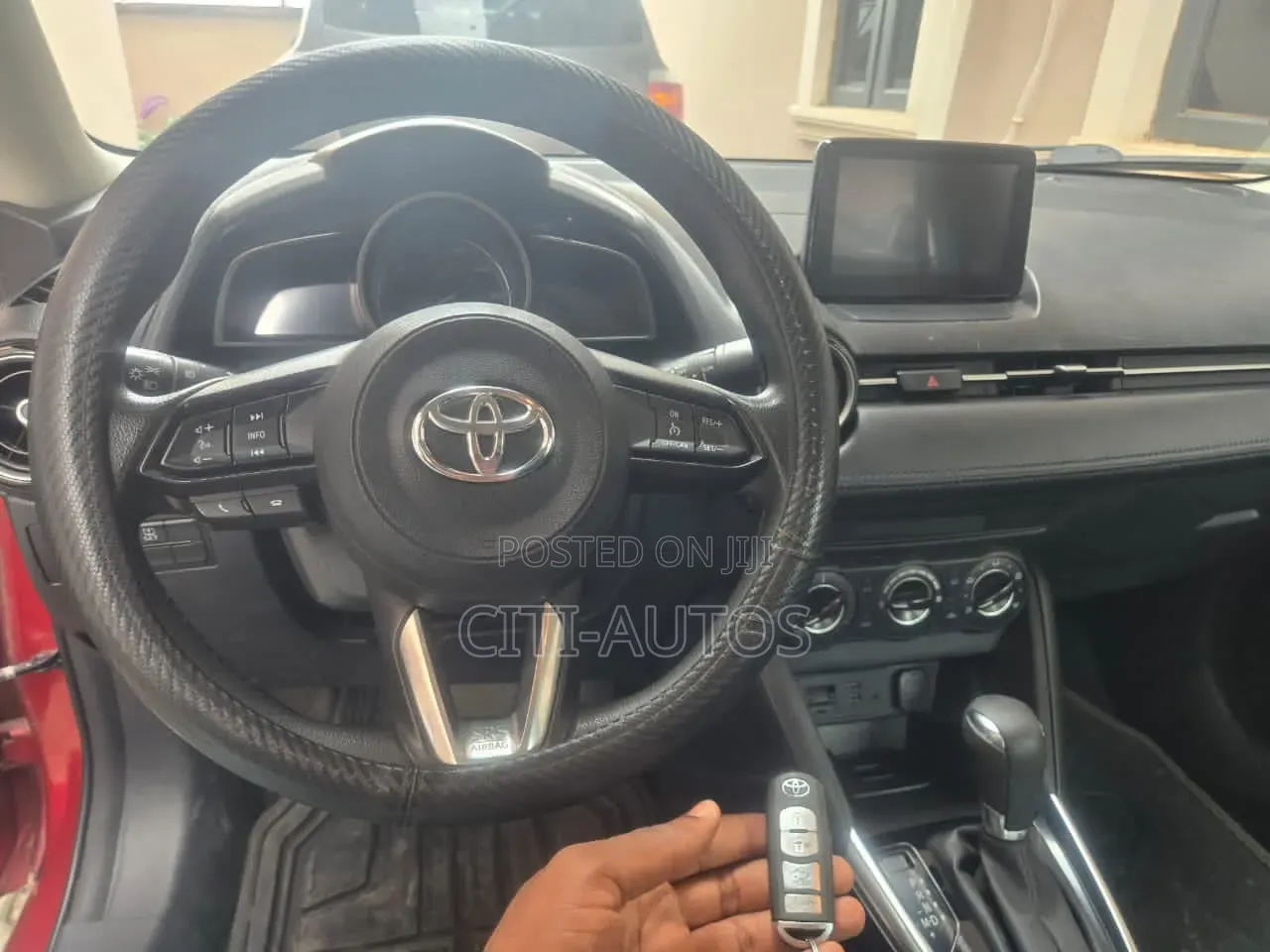 Toyota Yaris 2019 Burgundy
