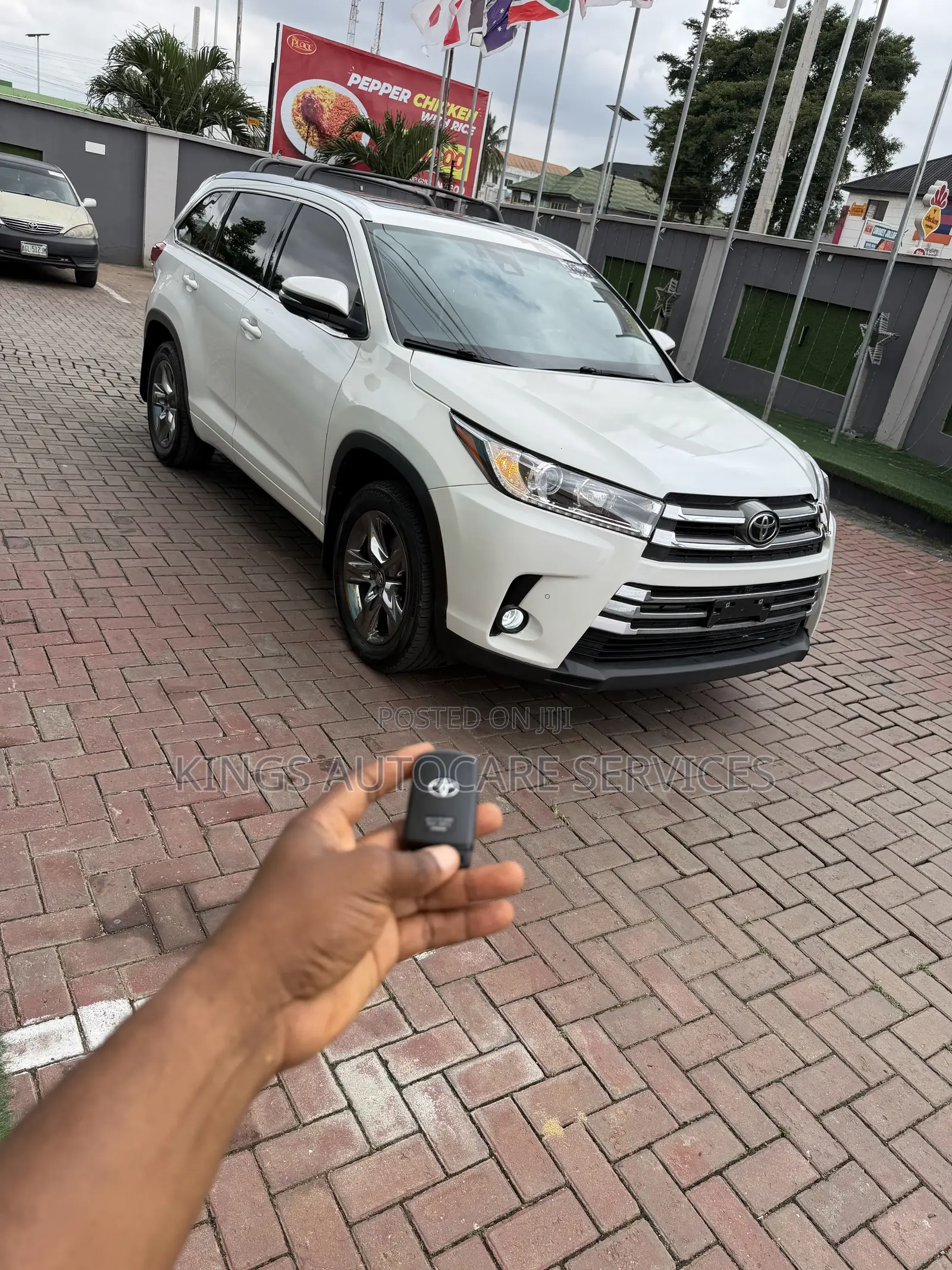 Toyota Highlander Limited Platinum 4x4 V6 (3.5L 6cyl 8A) 2018 White