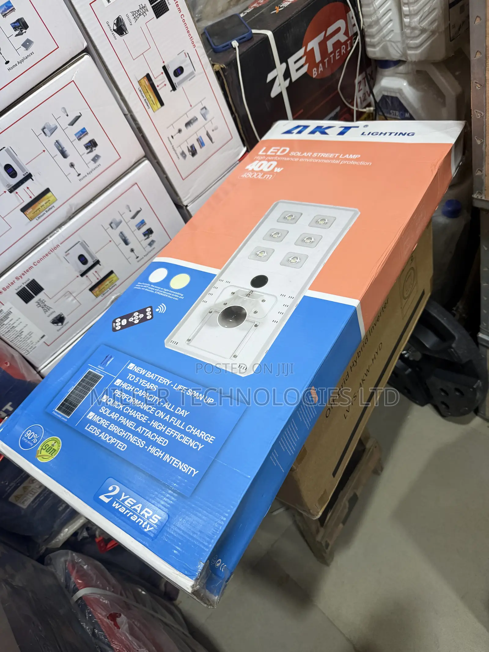 AKT Lighting 400W 4800Lm Solar Street Light