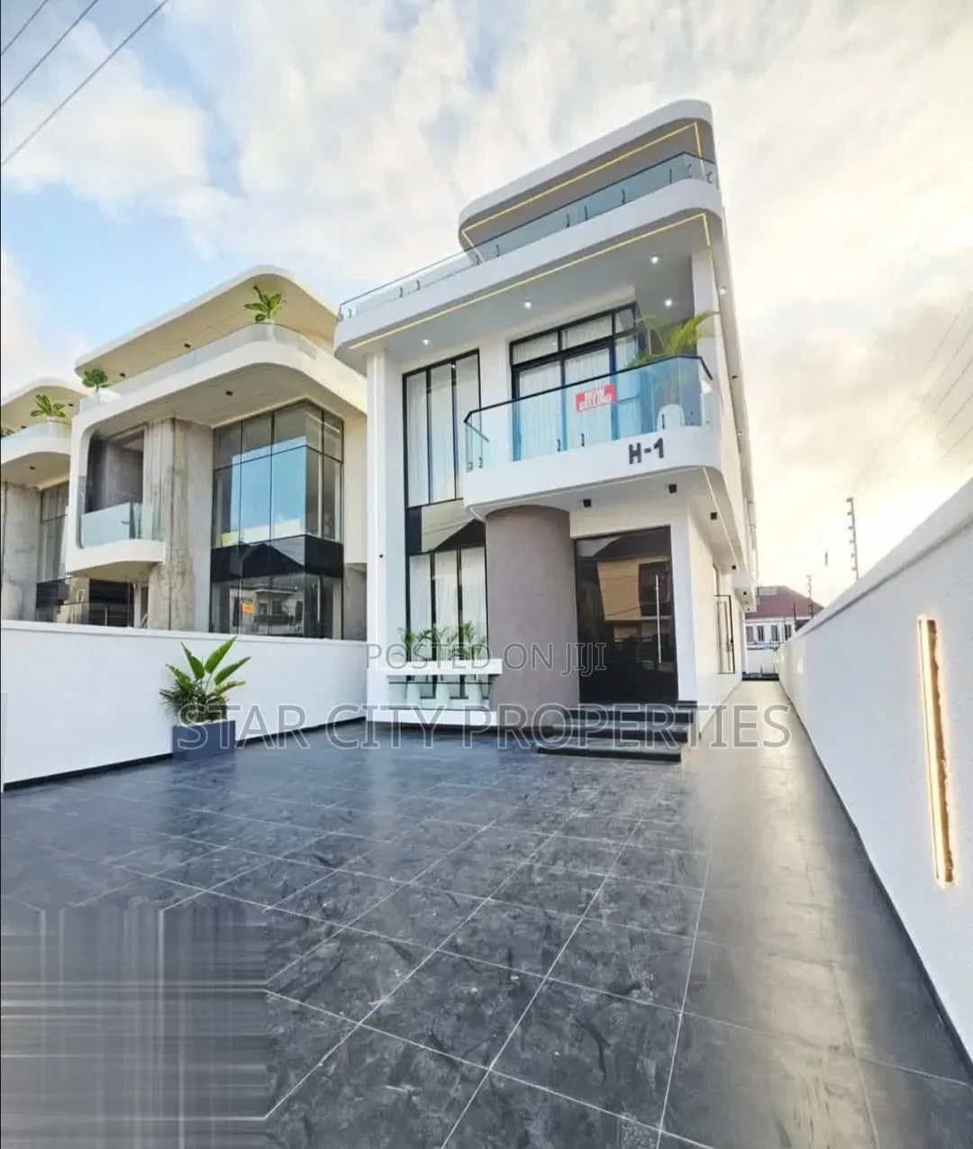 5bdrm Duplex in Lekki Lagos for sale