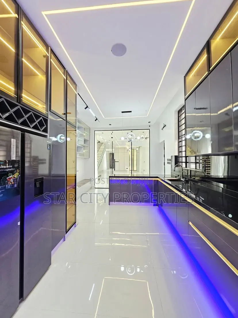 5bdrm Duplex in Lekki Lagos for sale