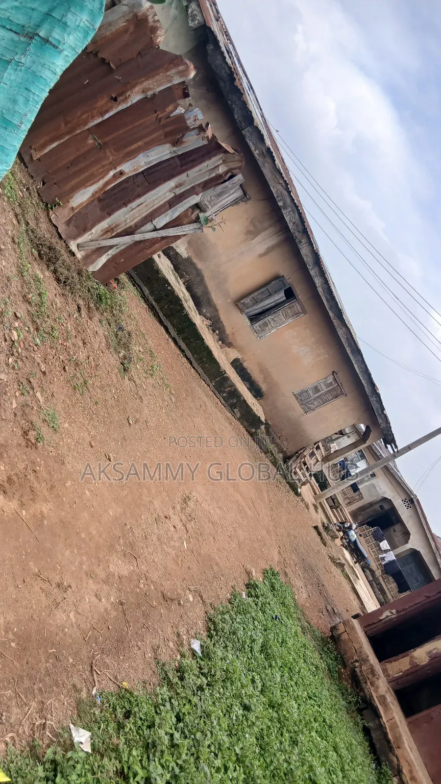 6bdrm Apartment in Ibadan for sale