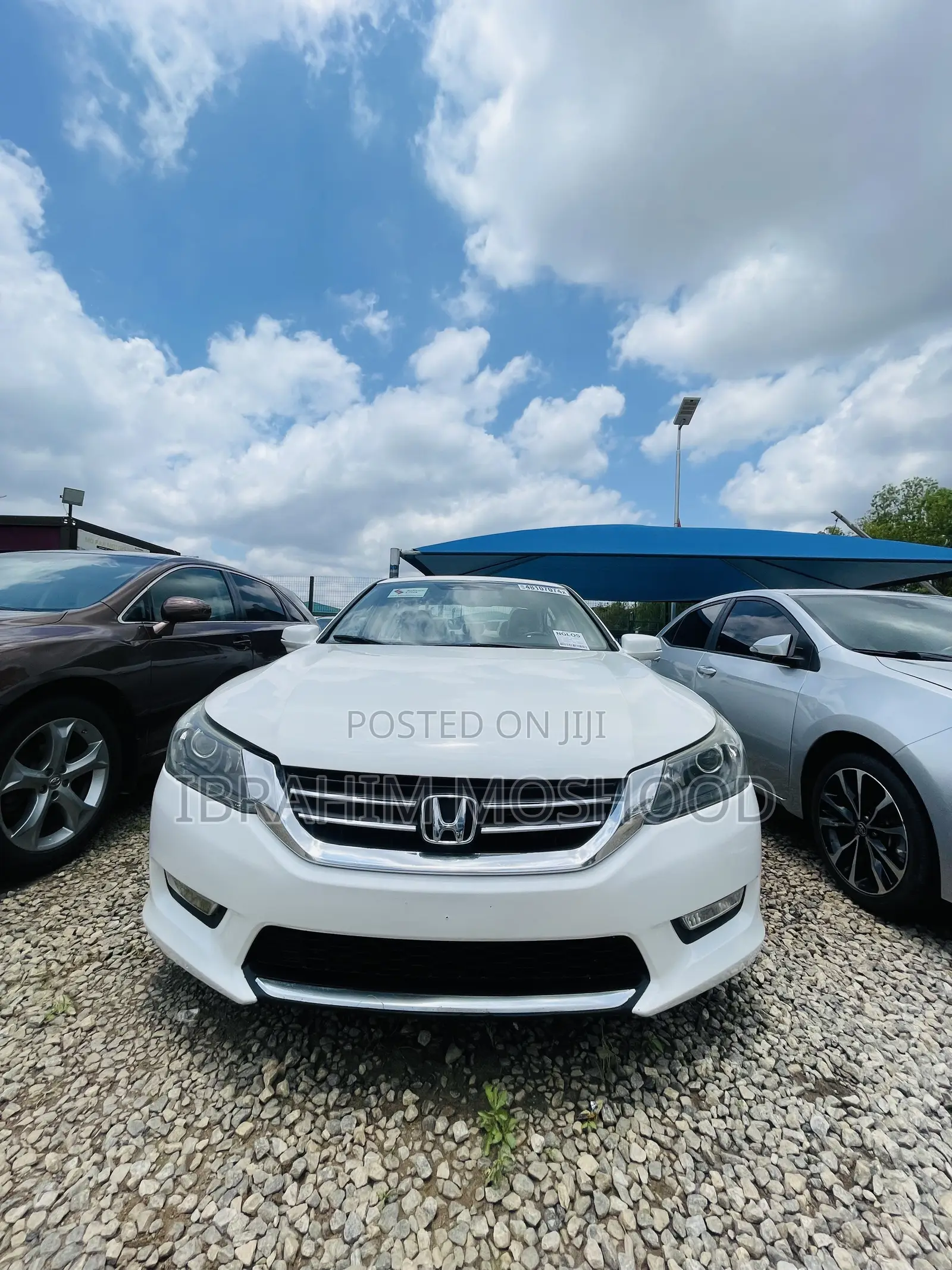 Honda Accord Touring 4dr Sedan FWD (3.5L 6cyl 6A) 2013 White